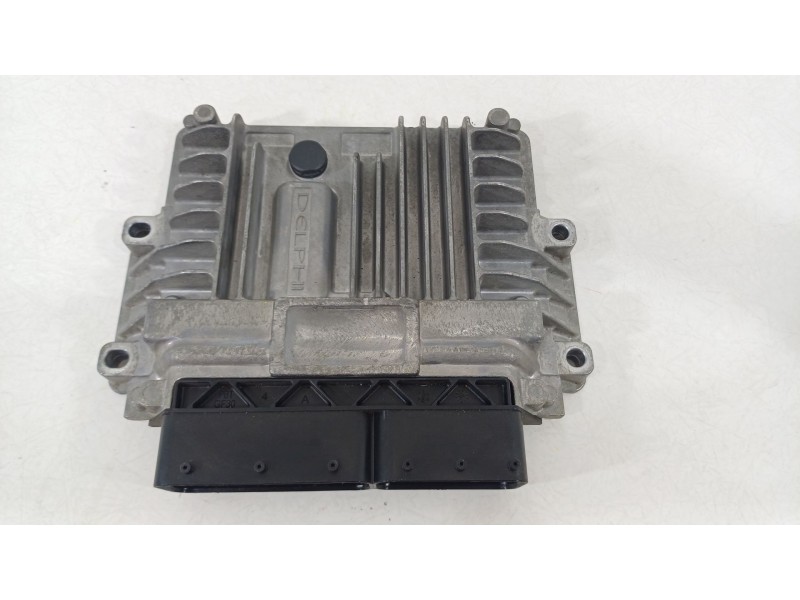 Recambio de centralita motor uce para ssangyong kyron 200 xdi limited referencia OEM IAM A6645408432 R0412C015A 28075101