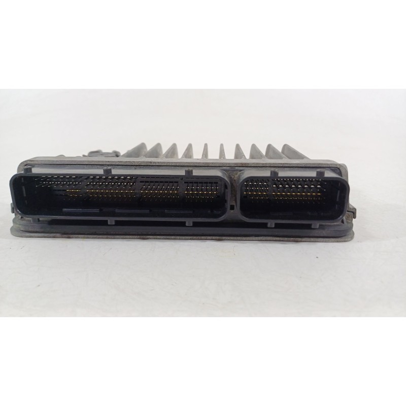 Recambio de centralita motor uce para toyota auris (_e18_) 1.6 (zre181_, zre185_) referencia OEM IAM 896610ZM30  MB2756005370