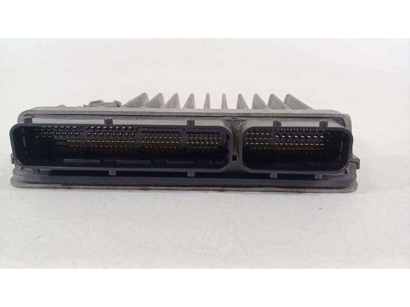 Recambio de centralita motor uce para toyota auris (_e18_) 1.6 (zre181_, zre185_) referencia OEM IAM 896610ZM30  MB2756005370