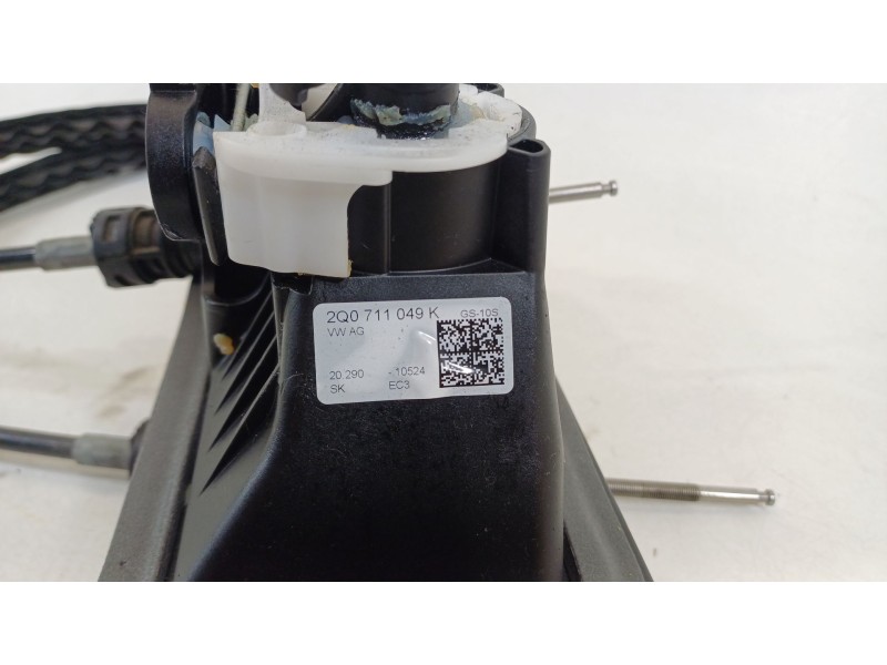 Recambio de palanca cambio para seat arona (kj7, kjp) 1.0 tsi referencia OEM IAM 2Q0711049K  