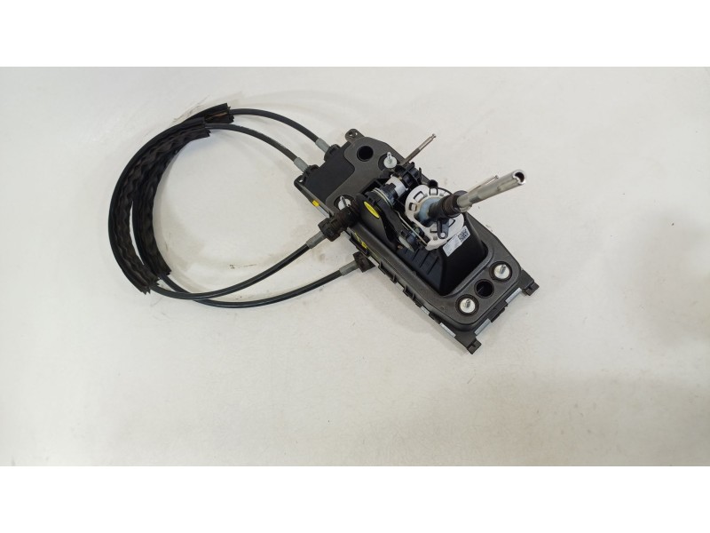 Recambio de palanca cambio para seat arona (kj7, kjp) 1.0 tsi referencia OEM IAM 2Q0711049K  