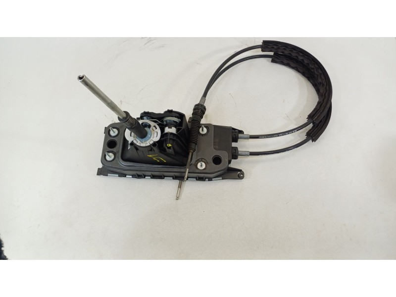 Recambio de palanca cambio para seat arona (kj7, kjp) 1.0 tsi referencia OEM IAM 2Q0711049K  