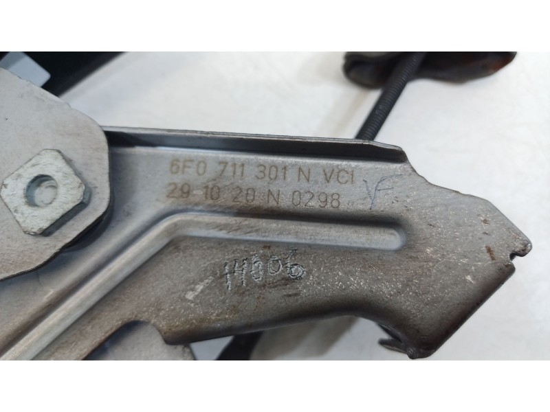 Recambio de palanca freno de mano para seat arona (kj7, kjp) 1.0 tsi referencia OEM IAM 6F0711301N  