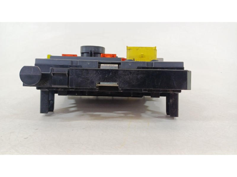 Recambio de caja reles / fusibles para peugeot 3008 monospace (0u_) 2.0 hdi hybrid4 referencia OEM IAM 9675877980  