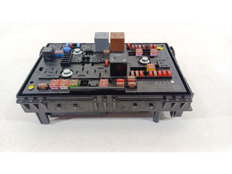 Recambio de caja reles / fusibles para opel ampera (r12) ev 150 referencia OEM IAM 22785253  