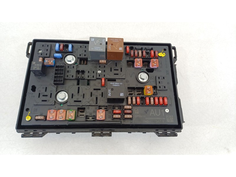 Recambio de caja reles / fusibles para opel ampera (r12) ev 150 referencia OEM IAM 22785253  
