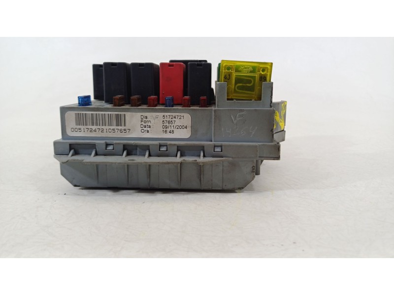 Recambio de caja reles / fusibles para lancia ypsilon (843_) 1.2 (843.axl1a) referencia OEM IAM 51724721  