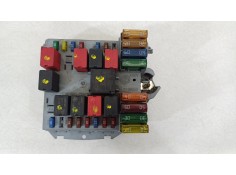 Recambio de caja reles / fusibles para lancia ypsilon (843_) 1.2 (843.axl1a) referencia OEM IAM 51724721  