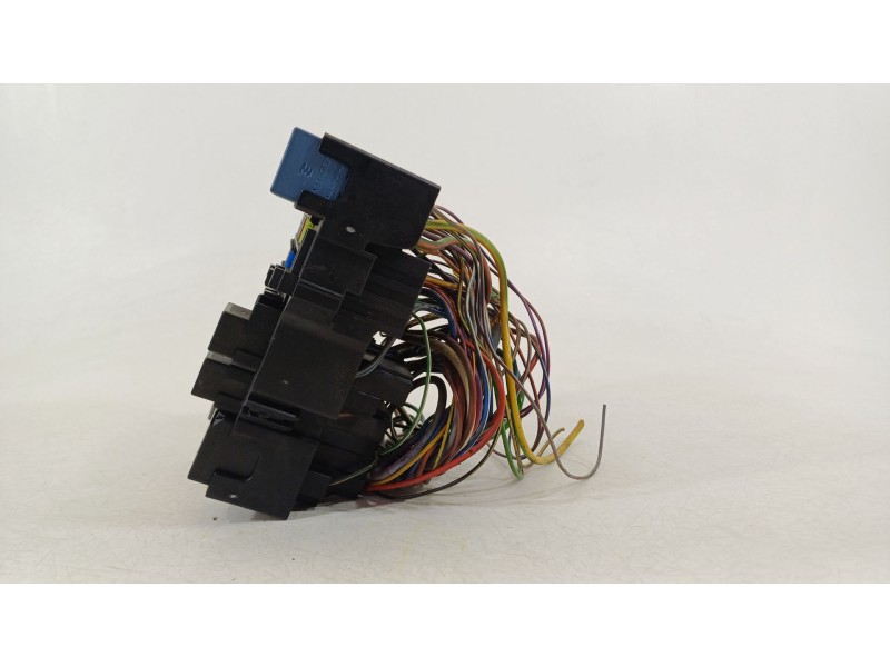 Recambio de caja reles / fusibles para ford fiesta vi (cb1, ccn) 1.25 referencia OEM IAM BA6T14K012LDB  BA6T14K012