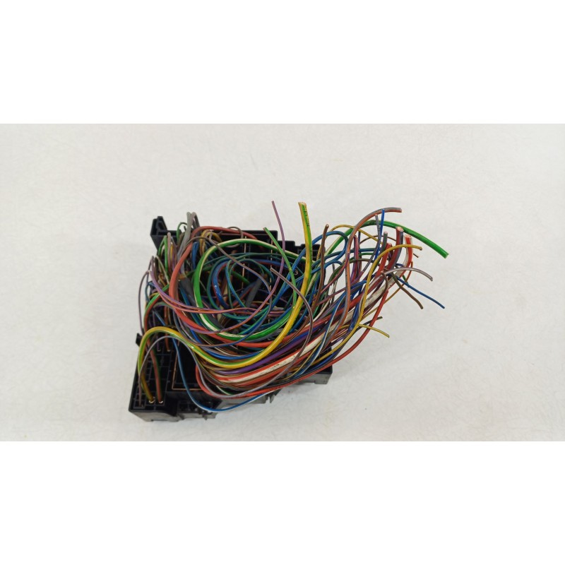 Recambio de caja reles / fusibles para ford fiesta vi (cb1, ccn) 1.25 referencia OEM IAM BA6T14K012LDB  BA6T14K012