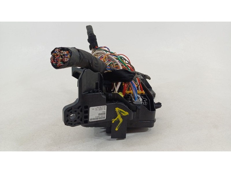 Recambio de caja reles / fusibles para kia stonic (yb) 1.0 t-gdi referencia OEM IAM 91285H8910  