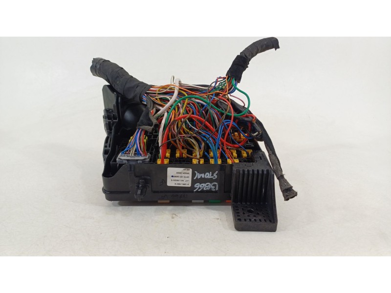 Recambio de caja reles / fusibles para kia stonic (yb) 1.0 t-gdi referencia OEM IAM 91285H8910  