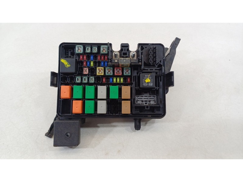 Recambio de caja reles / fusibles para kia stonic (yb) 1.0 t-gdi referencia OEM IAM 91285H8910  