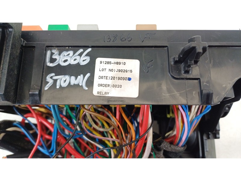 Recambio de caja reles / fusibles para kia stonic (yb) 1.0 t-gdi referencia OEM IAM 91285H8910  