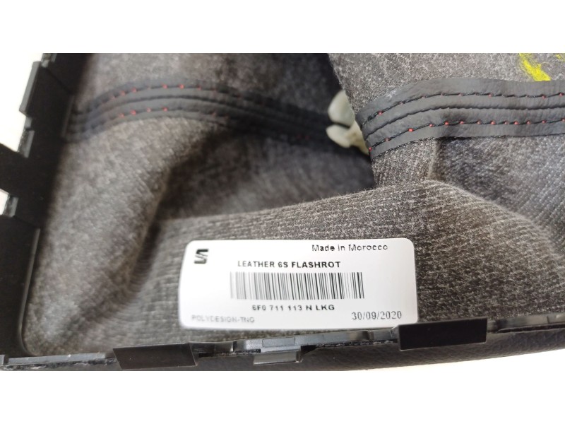 Recambio de pomo palanca cambio para seat arona (kj7, kjp) 1.0 tsi referencia OEM IAM 6F0711113N  