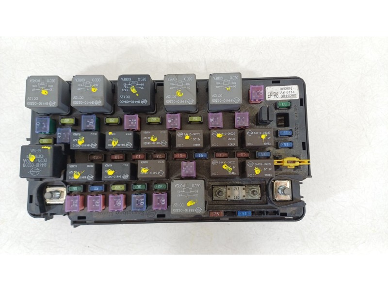 Recambio de caja reles / fusibles para ssangyong kyron 200 xdi limited referencia OEM IAM AK6114  06130N