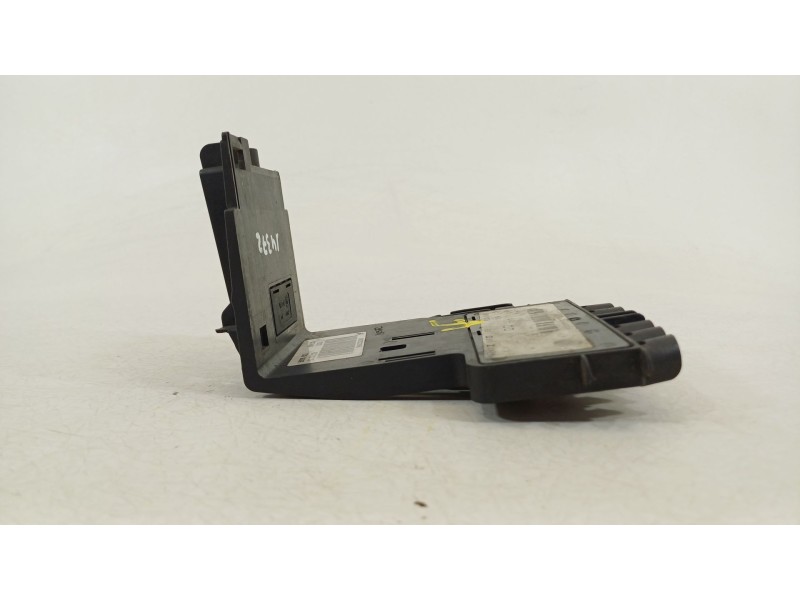 Recambio de caja reles / fusibles para peugeot partner tepee 1.6 hdi referencia OEM IAM 9660222380  