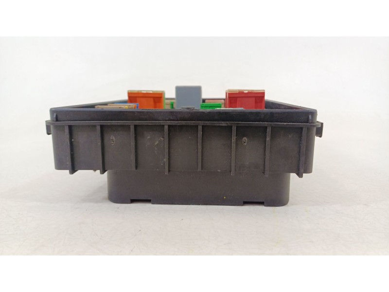 Recambio de caja reles / fusibles para seat leon (1p1) 1.9 tdi referencia OEM IAM 1K0937125D  