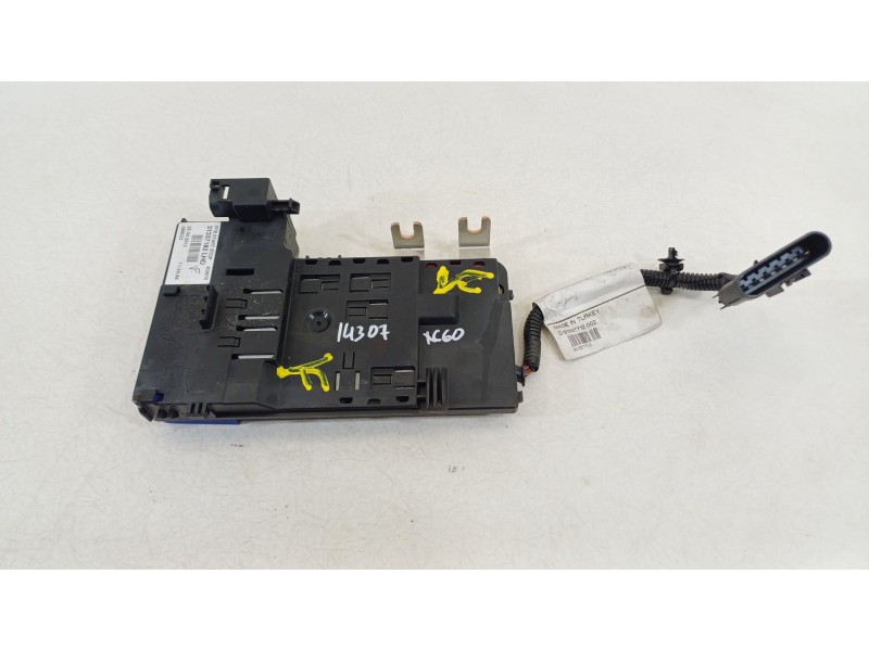 Recambio de caja reles / fusibles para volvo xc60 i suv (156) d3 / d4 referencia OEM IAM 31337182LHD  31337182