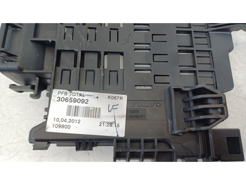 Recambio de caja reles / fusibles para volvo xc60 i suv (156) d3 / d4 referencia OEM IAM 30659092  109800