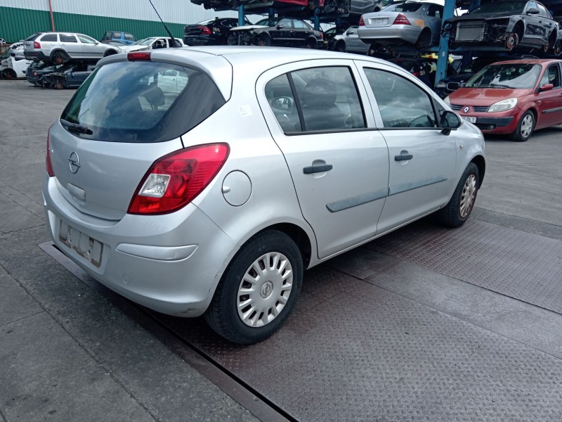 opel corsa d (s07) del año 2009