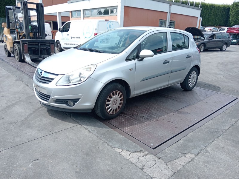 opel corsa d (s07) del año 2009