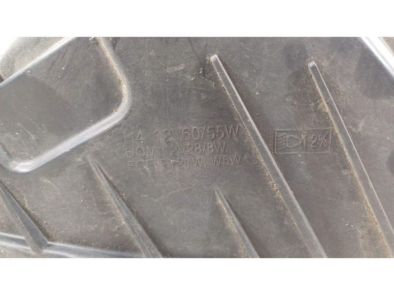 Recambio de faro derecho para ssangyong actyon i 200 xdi 4wd referencia OEM IAM 8310231303  