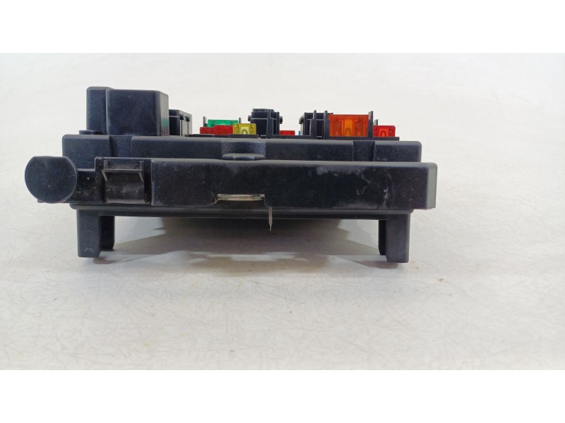 Recambio de caja reles / fusibles para peugeot 206 hatchback (2a/c) 2.0 hdi 90 referencia OEM IAM 9646405280  