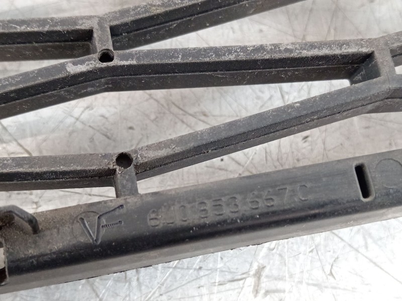 Recambio de rejilla paragolpes delantero para seat ibiza iv (6j5, 6p1) 1.2 tsi referencia OEM IAM 6J0853667C  