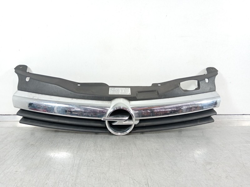 Recambio de rejilla delantera para opel astra h (a04) 1.9 cdti (l48) referencia OEM IAM 13108463 13149466 461088395