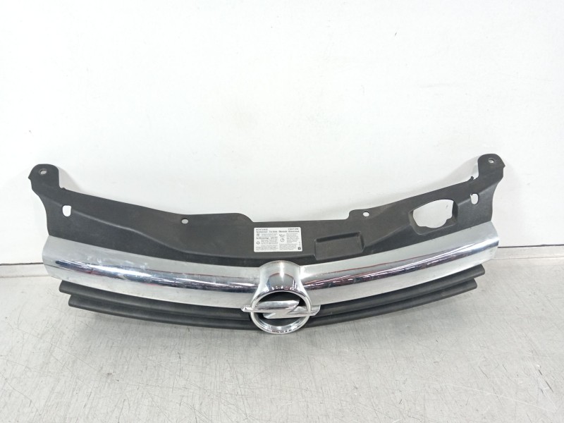 Recambio de rejilla delantera para opel astra h (a04) 1.9 cdti (l48) referencia OEM IAM 13108463 13149466 461088395