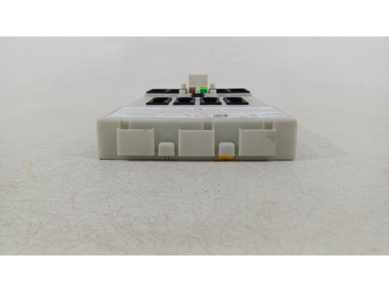 Recambio de caja reles / fusibles para bmw i3 (i01) i3 referencia OEM IAM 61356847036  6847036