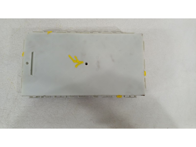 Recambio de caja reles / fusibles para bmw i3 (i01) i3 referencia OEM IAM 61356847036  6847036