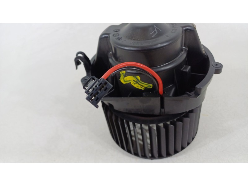 Recambio de ventilador calefaccion para bmw i3 (i01) i3 referencia OEM IAM 64119297751  