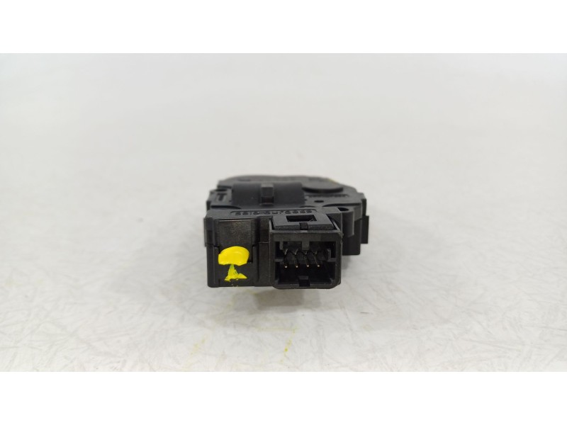 Recambio de motor apertura trampillas climatizador para bmw i3 (i01) i3 referencia OEM IAM 64119321034  28032017