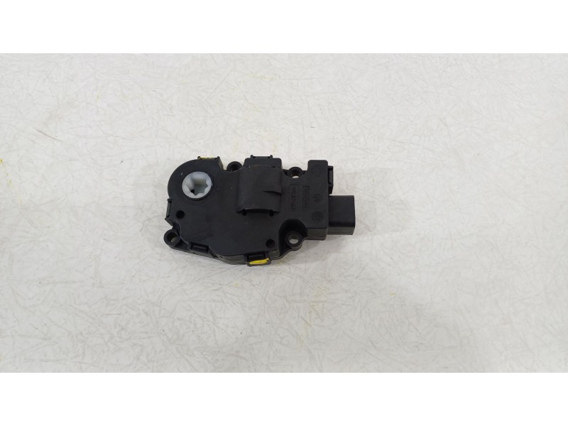 Recambio de motor apertura trampillas climatizador para bmw i3 (i01) i3 referencia OEM IAM 27032017  64119321034