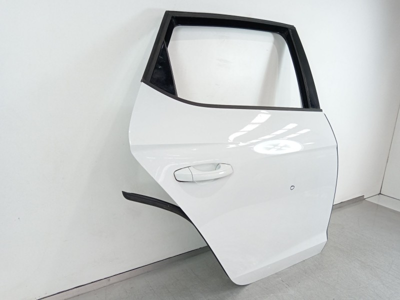 Recambio de puerta trasera derecha para seat leon (5f1) style referencia OEM IAM   