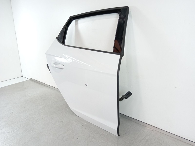 Recambio de puerta trasera derecha para seat leon (5f1) style referencia OEM IAM   