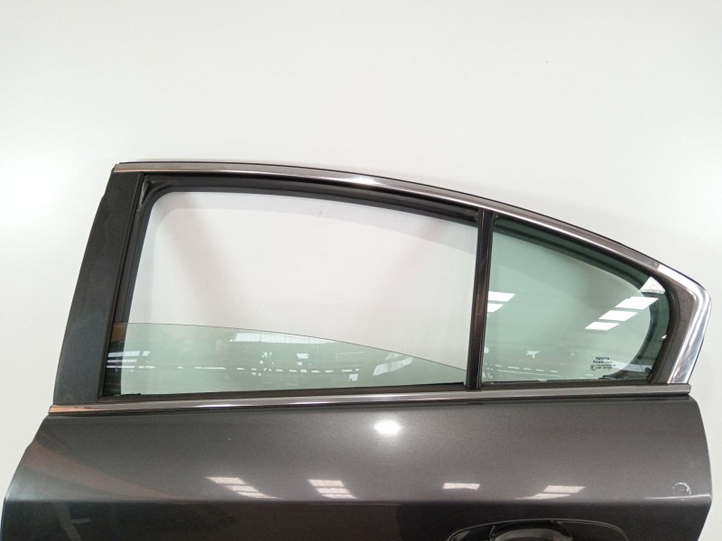 Recambio de puerta trasera izquierda para toyota avensis (t27) active referencia OEM IAM   