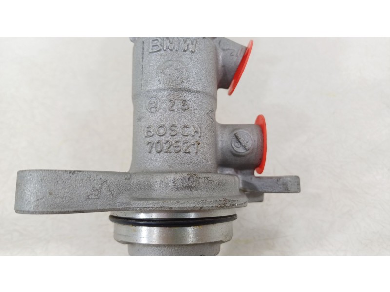 Recambio de bomba freno para bmw i3 (i01) i3 referencia OEM IAM 702621  