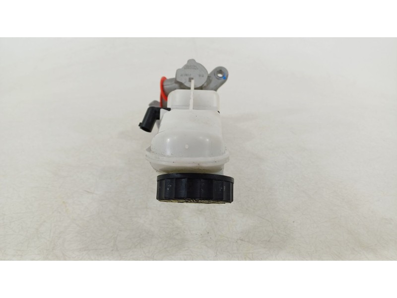 Recambio de bomba freno para bmw i3 (i01) i3 referencia OEM IAM 702621  