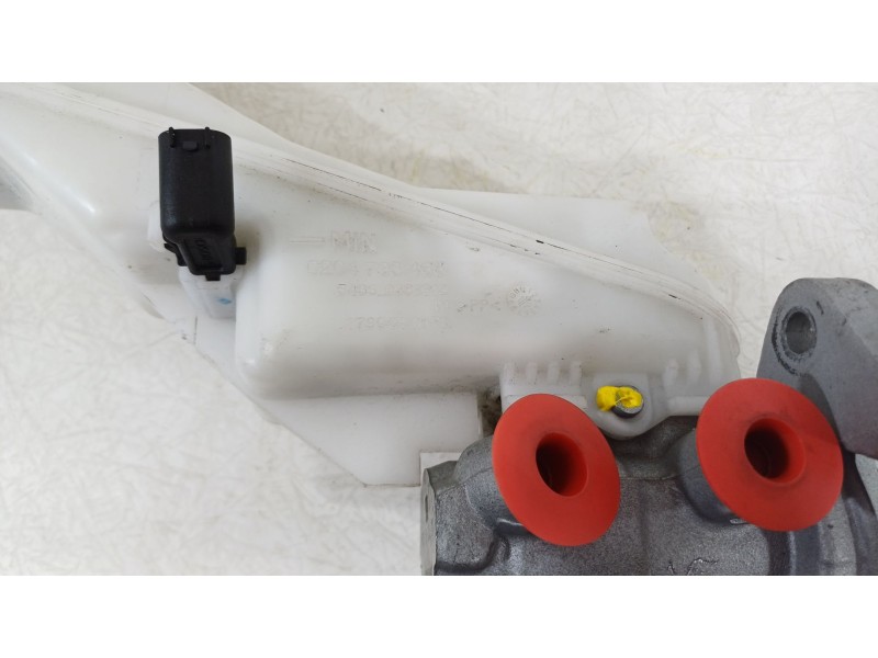 Recambio de bomba freno para bmw i3 (i01) i3 referencia OEM IAM 702621  