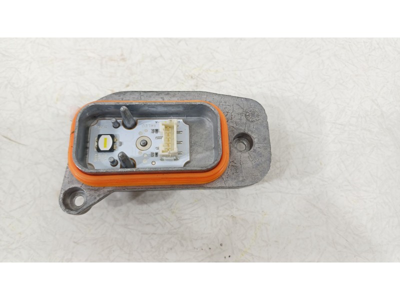 Recambio de centralita faros xenon para bmw i3 (i01) i3 referencia OEM IAM 90034375  63117367752