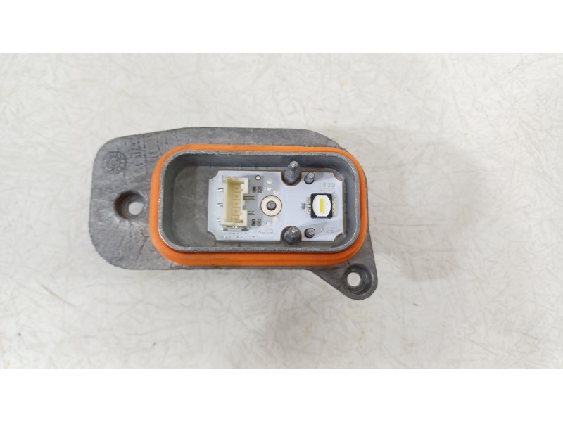Recambio de centralita faros xenon para bmw i3 (i01) i3 referencia OEM IAM 90034375  63117367752