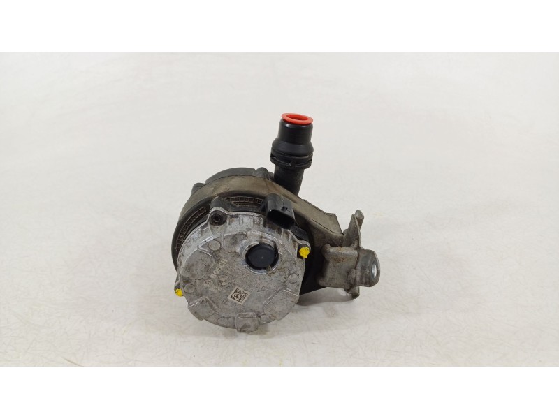 Recambio de bomba agua para bmw i3 (i01) i3 referencia OEM IAM 860028505  11518600285