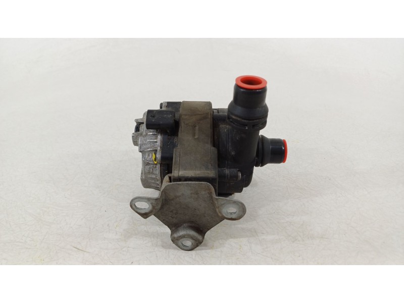 Recambio de bomba agua para bmw i3 (i01) i3 referencia OEM IAM 860028505  11518600285