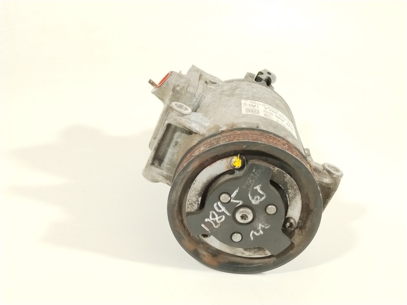 Recambio de compresor aire acondicionado para seat ibiza iv (6j5, 6p1) 1.6 tdi referencia OEM IAM 5N0820803A  