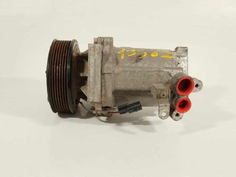 Recambio de compresor aire acondicionado para dacia dokker monospace (ke_) 1.6 lpg referencia OEM IAM 926005727R  