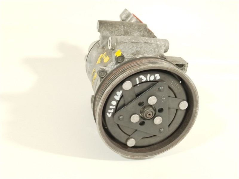 Recambio de compresor aire acondicionado para renault clio iii authentique referencia OEM IAM 8200953359A  