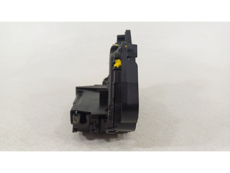 Recambio de cerradura puerta delantera derecha para seat arona (kj7, kjp) 1.0 tsi referencia OEM IAM 5TB837016C  